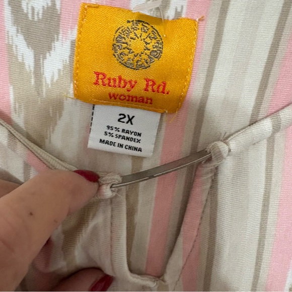 Ruby Rd. women's apparel tunic with a pink, beige, and gray ikat pattern. - Picture 3 of 8